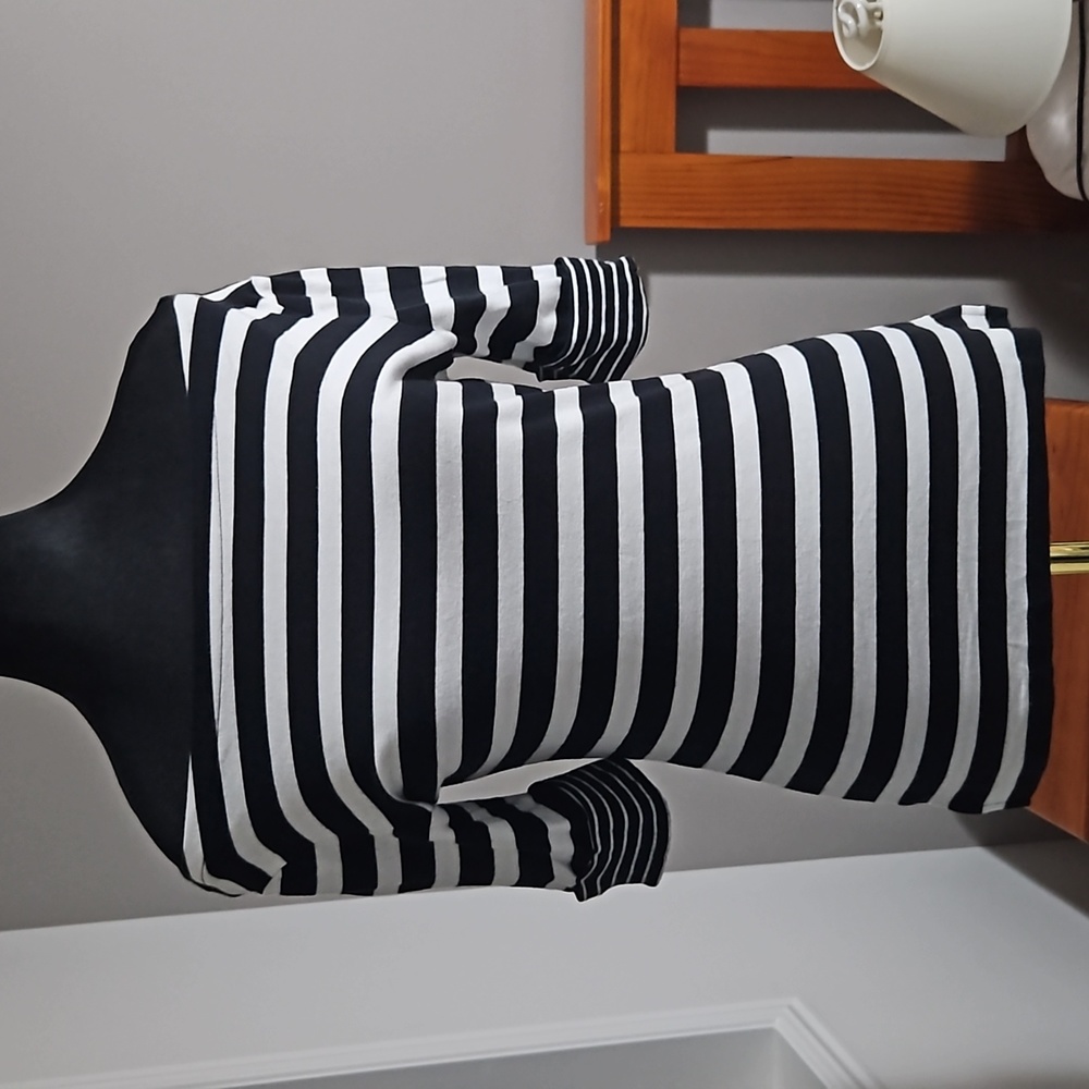 Ralph Lauren Cotton Black & White Stripped Ladies Top Size S. Sleeves ½-Length - Picture 6 of 11